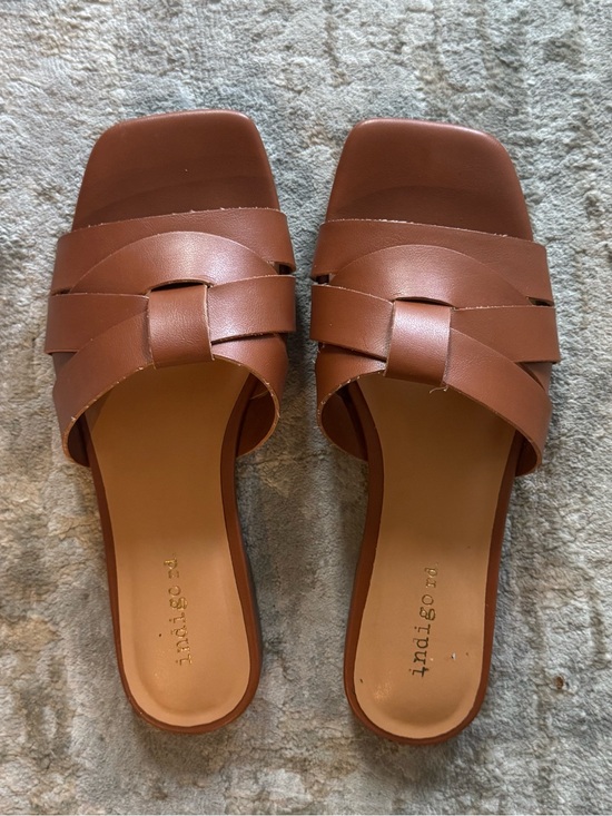 Indigo Rd Shoes - Old Money Style Women's Brown Slide Sandals